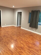 15709 S Ball Ave in Gardena, CA - Foto de edificio - Building Photo