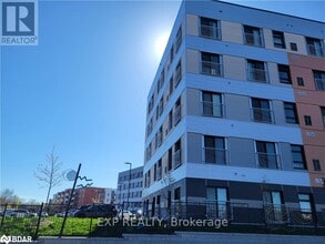 75-275 Barrie Rd in Orillia, ON - Building Photo - Building Photo