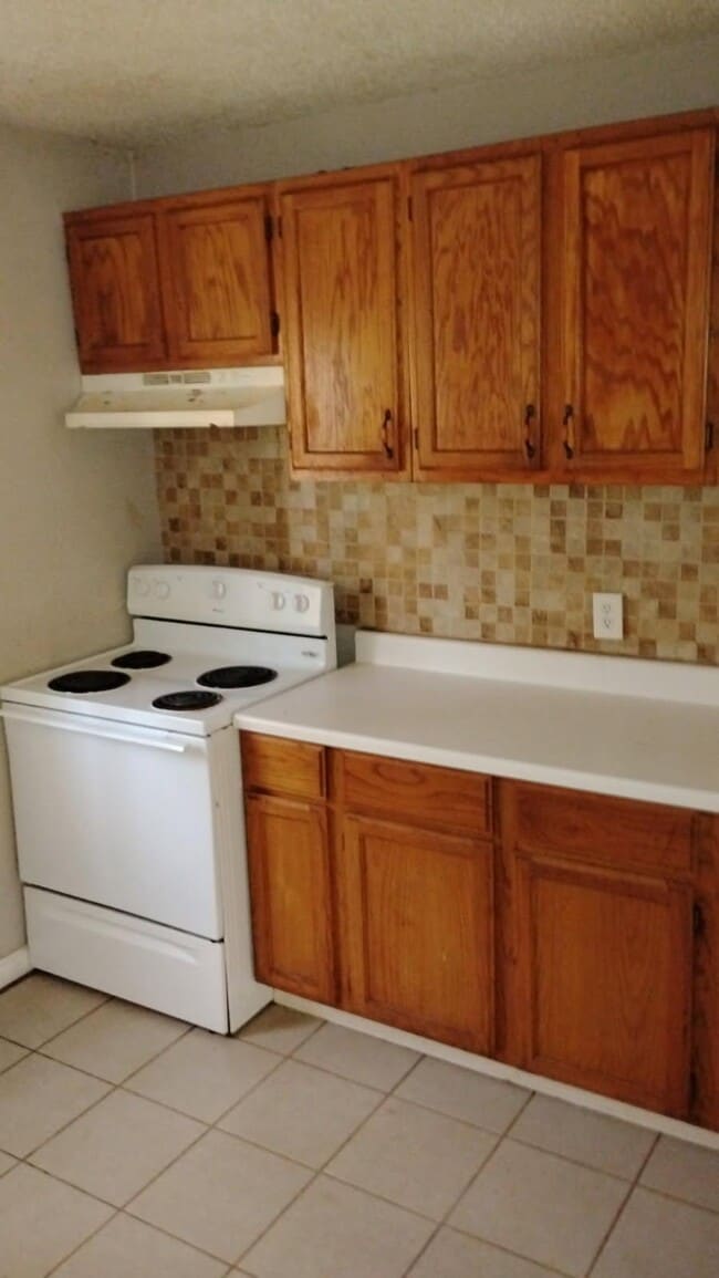 5732 E 40th Terrace in Kansas City, MO - Building Photo - Building Photo