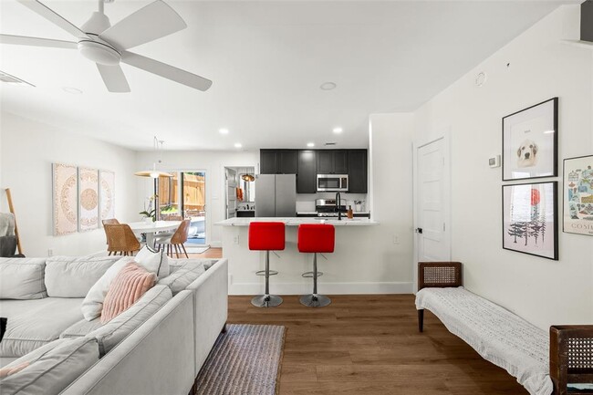 property at 3404 Dolphin Dr