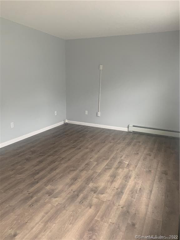 10 Elro St in Manchester, CT - Building Photo - Building Photo