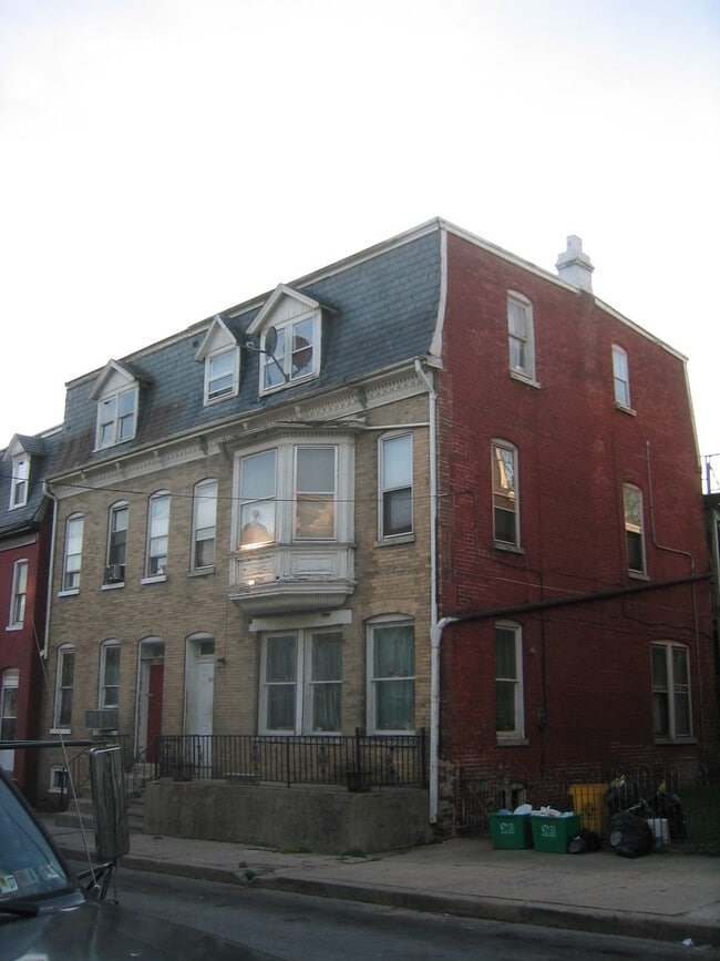 property at 519 Walnut St