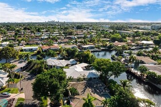 5821 NE 14th Way in Fort Lauderdale, FL - Building Photo - Building Photo