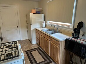 1335 4th Ave, Unit 2nd Floor in Ford City, PA - Building Photo - Building Photo