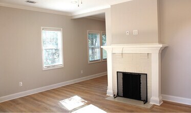 1703 N Monroe St in Albany, GA - Foto de edificio - Building Photo