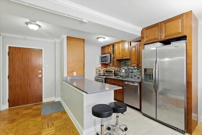 730 24th St NW in Washington, DC - Building Photo - Building Photo