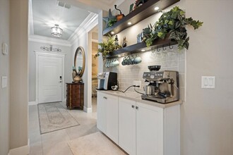 18050 Franklin Park Ct in Venice, FL - Building Photo - Building Photo