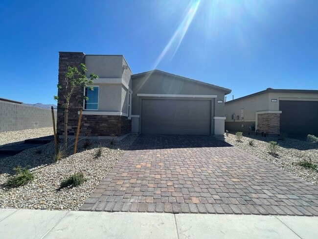 9686 Pacific Pne St in Las Vegas, NV - Building Photo - Building Photo