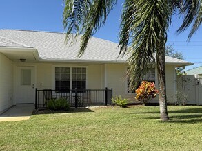 1835 17th Ave SW in Vero Beach, FL - Building Photo - Building Photo