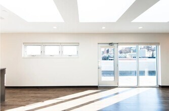 11 Dorchester St, Unit PH-2 in Boston, MA - Building Photo - Building Photo