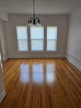 2043 E 72nd Pl, Unit 3 in Chicago, IL - Foto de edificio - Building Photo