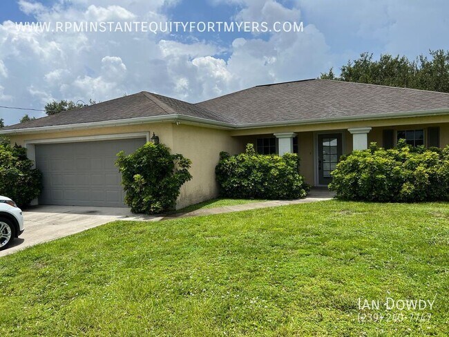2531 Sunniland Blvd in Lehigh Acres, FL - Building Photo - Building Photo