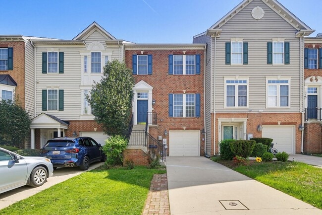 property at 10635 Hillingdon Rd