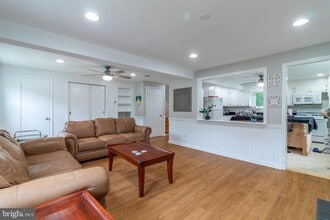 10305 Beaumont St in Fairfax, VA - Building Photo - Building Photo