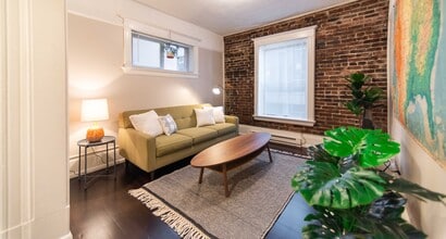 Goldie in Seattle, WA - Foto de edificio - Building Photo