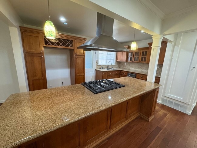 property at 16721 Kingside Dr
