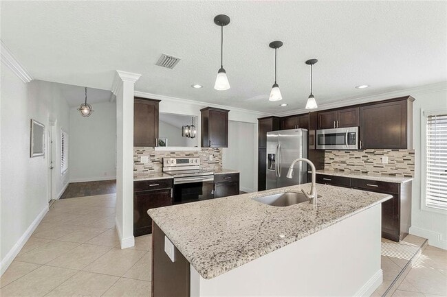 7320 NW 45th Ct