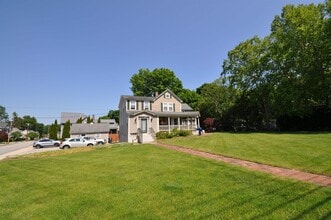 376 Main St in Nashua, NH - Building Photo - Building Photo