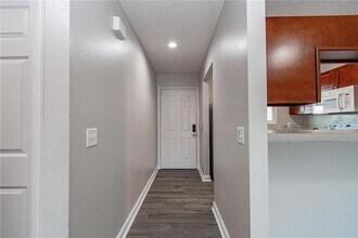 39132 Co Rd 54 in Zephyrhills, FL - Building Photo - Building Photo