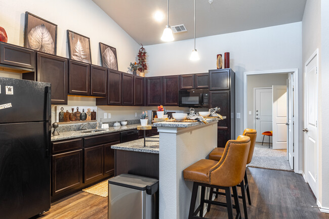 Falcons Nest in Lubbock, TX - Foto de edificio - Interior Photo