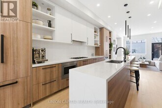 544B Beresford Ave in Toronto, ON - Building Photo - Building Photo