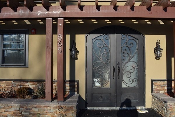 property at 563 Broadway