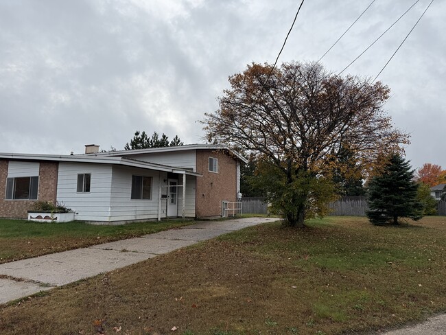 property at 81 Parkside Dr