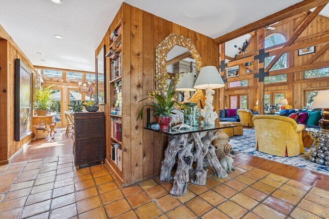 4 Marion Ln in East Hampton, NY - Building Photo - Building Photo