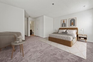 Lee Overlook Apartments in Centreville, VA - Building Photo