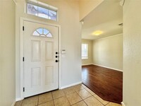 205 King Elder Ln in Leander, TX - Foto de edificio - Building Photo