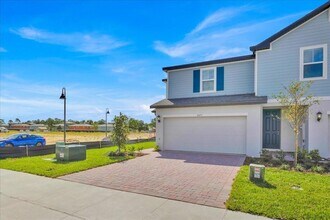 16475 Happy Eagle Dr in Clermont, FL - Building Photo - Building Photo