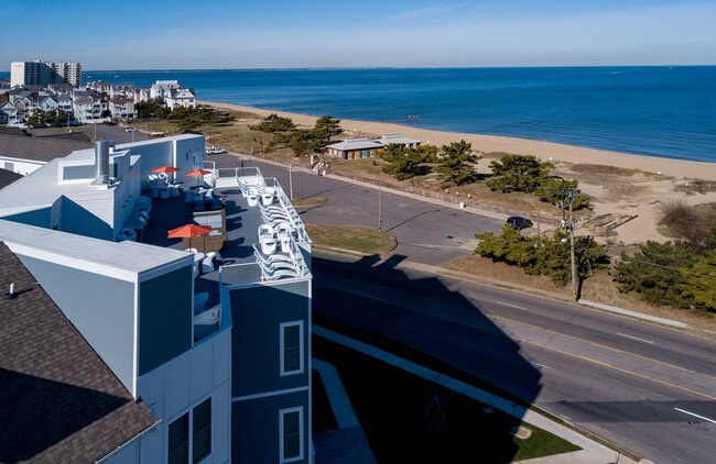 Pinewell Station in Norfolk, VA - Foto de edificio - Building Photo