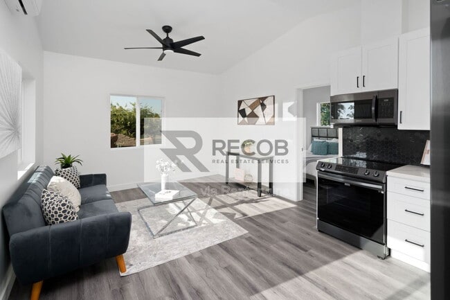 4685 49th St in San Diego, CA - Building Photo - Building Photo