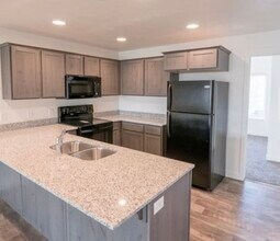 796 E 500 S, Unit 301 in American Fork, UT - Building Photo - Building Photo