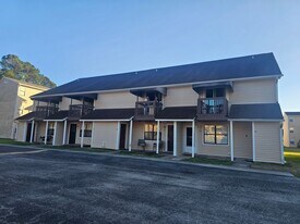 755 Burcale Rd in Myrtle Beach, SC - Building Photo