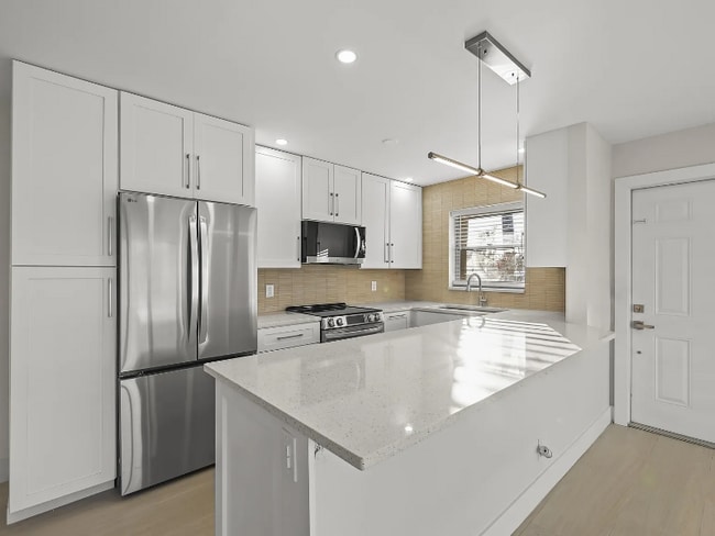 property at 890 High Point Blvd N