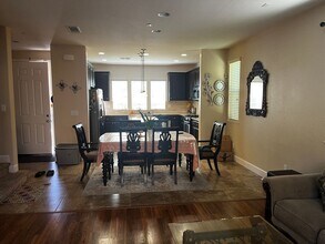 913 Blossom Rock Ln in Folsom, CA - Building Photo - Building Photo