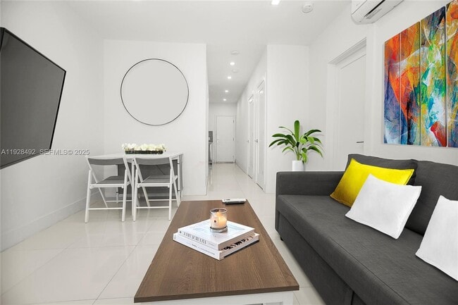 733 Michigan Ave in Miami Beach, FL - Building Photo - Building Photo