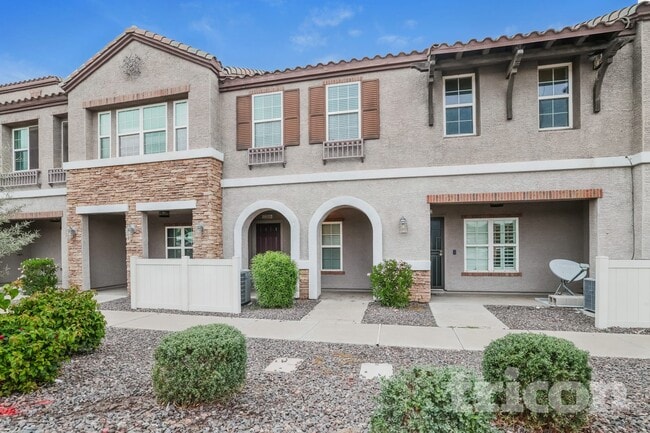 property at 2355 E Huntington Dr