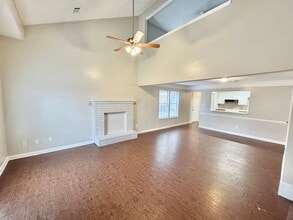 5825 Plum Valley Dr in Memphis, TN - Building Photo - Building Photo