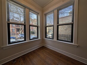 2647 N Sawyer Ave, Unit 1 in Chicago, IL - Building Photo - Building Photo