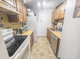 12-16 Ellery St in Cambridge, MA - Building Photo
