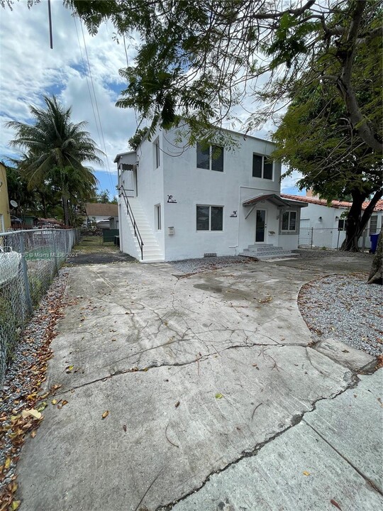 1017 SW 12th Ave-Unit -1017 in Miami, FL - Building Photo