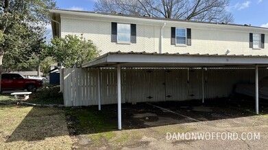 5025 Wayneland Dr in Jackson, MS - Building Photo - Building Photo