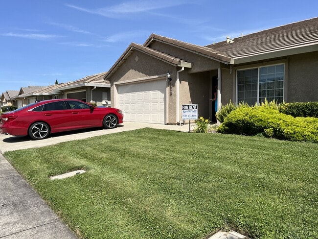 property at 1029 Courtyard Dr