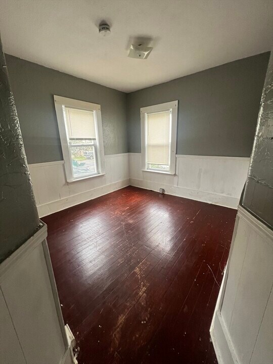 75 Intervale St in Brockton, MA - Building Photo