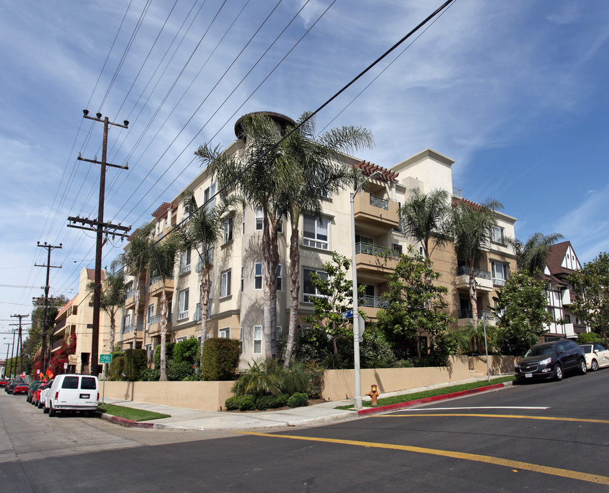 1257 Brockton Ave in Los Angeles, CA - Building Photo