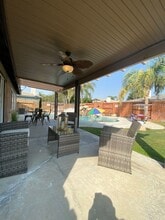 5702 Seasons Valley Ct in Bakersfield, CA - Building Photo - Building Photo