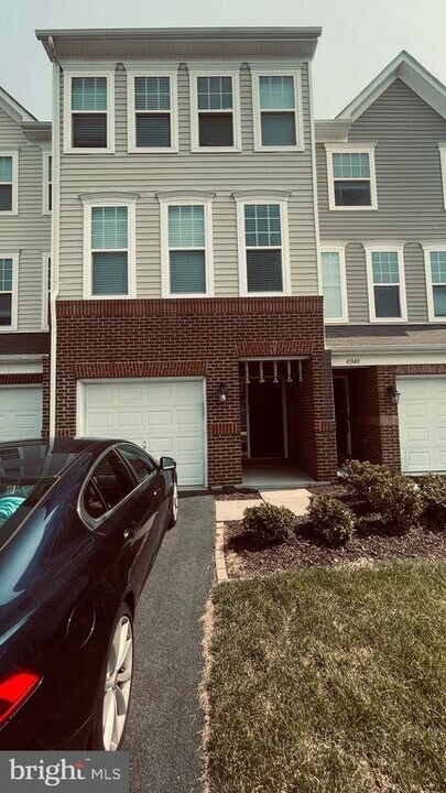 41838 Diabase Square in Aldie, VA - Building Photo