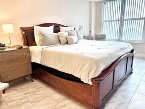 3800 S Ocean Dr, Unit 1011 in Hollywood, FL - Foto de edificio - Building Photo
